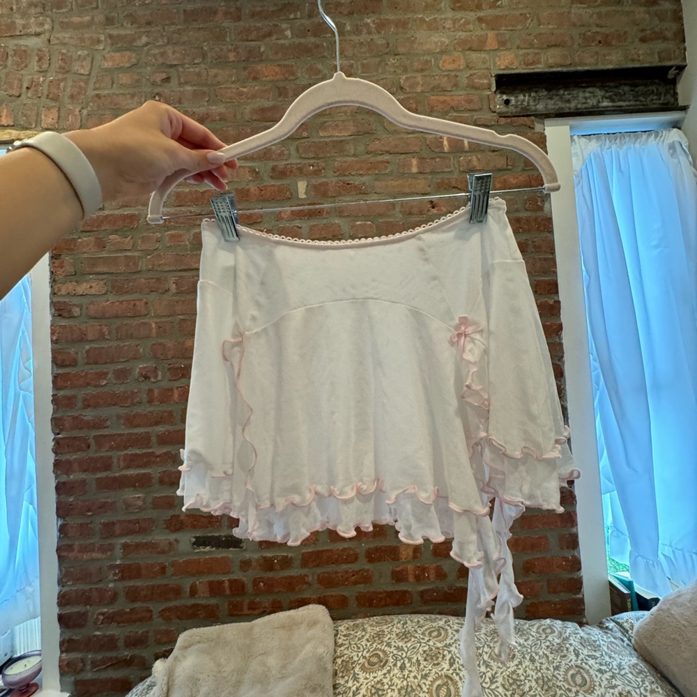 I.AM.GIA - white skirt size S, pink trim